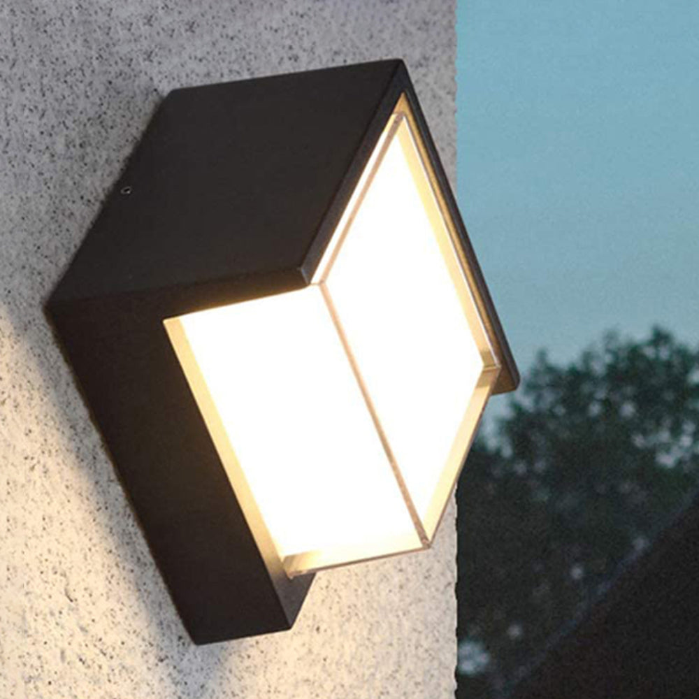 Ray aplică de perete pentru exterior neagră și albă din metal, modernă, pătrată
