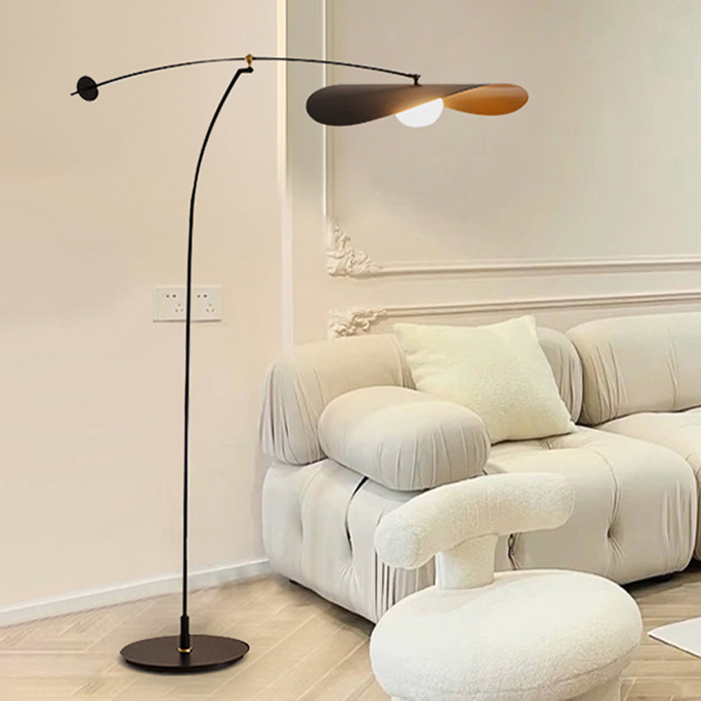 Carins lampadar din metal
