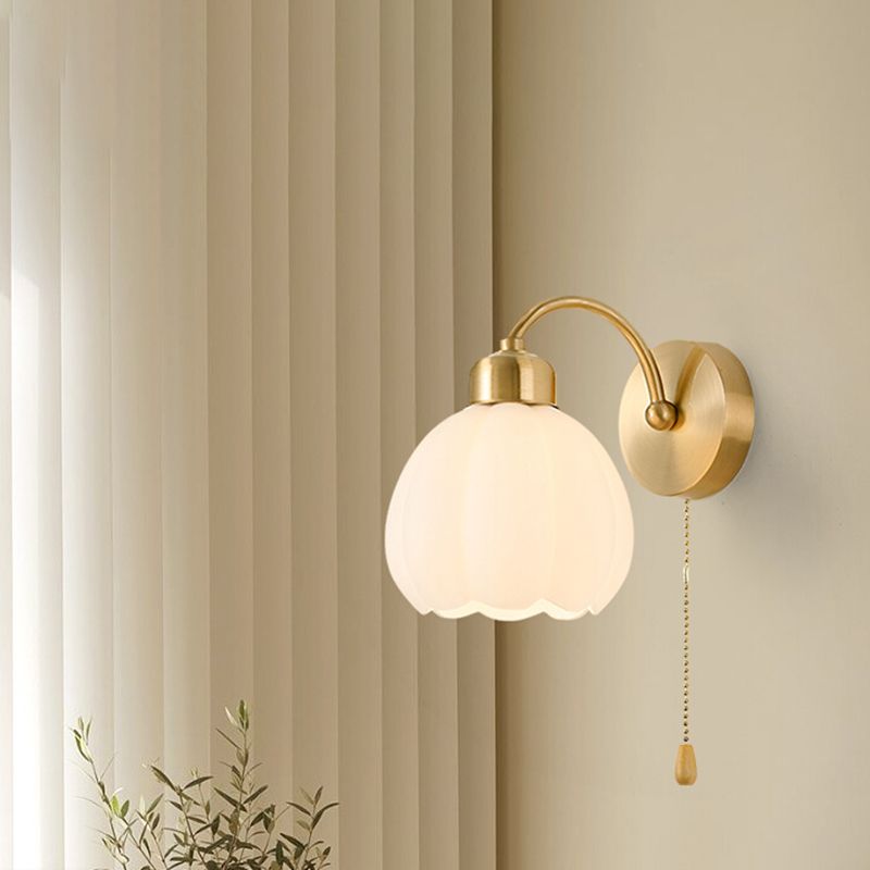 Valentina Nordic floare oglindă sticlă metal aplică de perete, auriu/Ivory, în culoare albă