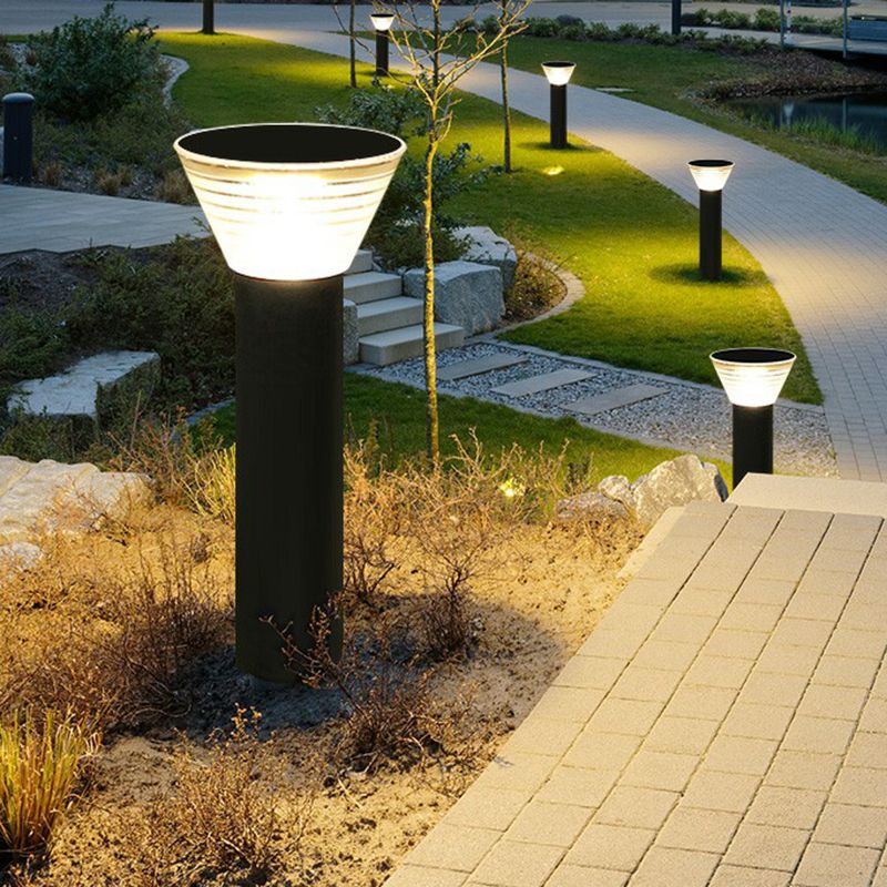 Ray modern Conical Solar Outdoor Bollard Light, negru