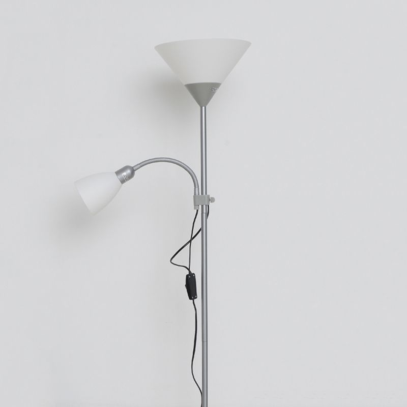 Eryn lampadar modern din metal, cu două surse de lumină, argintiu