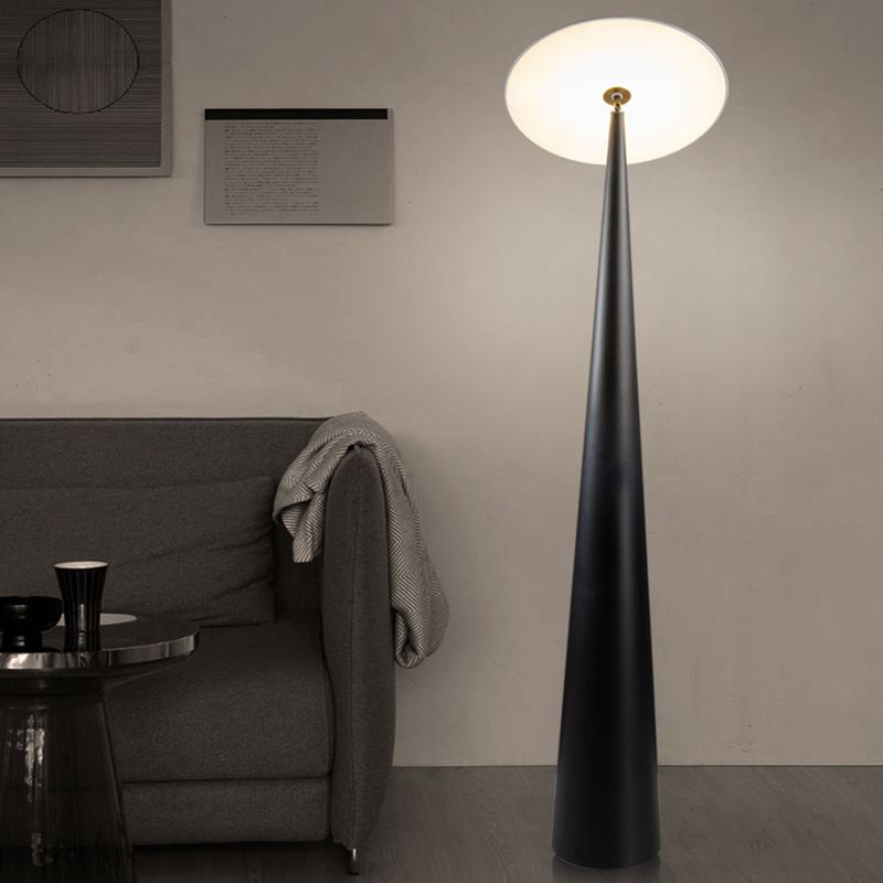Salgado lampadar modern cu Formă de Farfurie din metal, negru