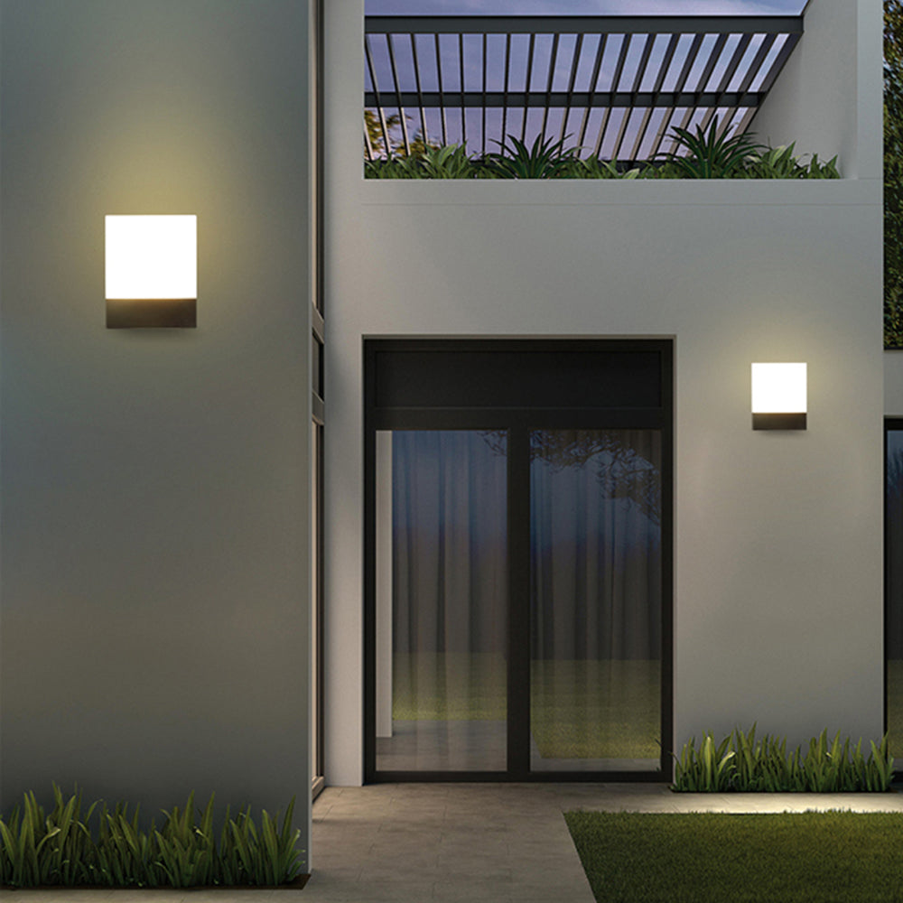 Ray aplică de perete pentru exterior modernă cu senzor, dreptunghiulară din metal, negru/alb