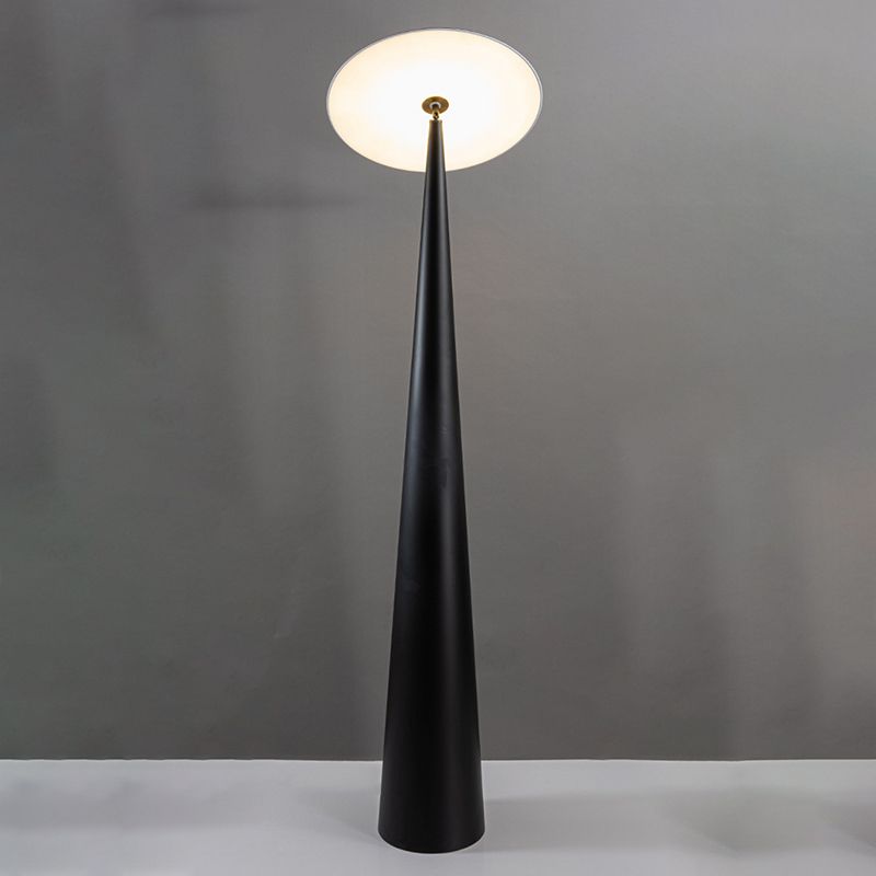 Salgado lampadar modern cu Formă de Farfurie din metal, negru