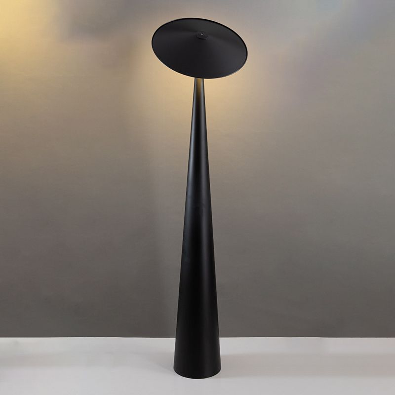 Salgado lampadar modern cu Formă de Farfurie din metal, negru
