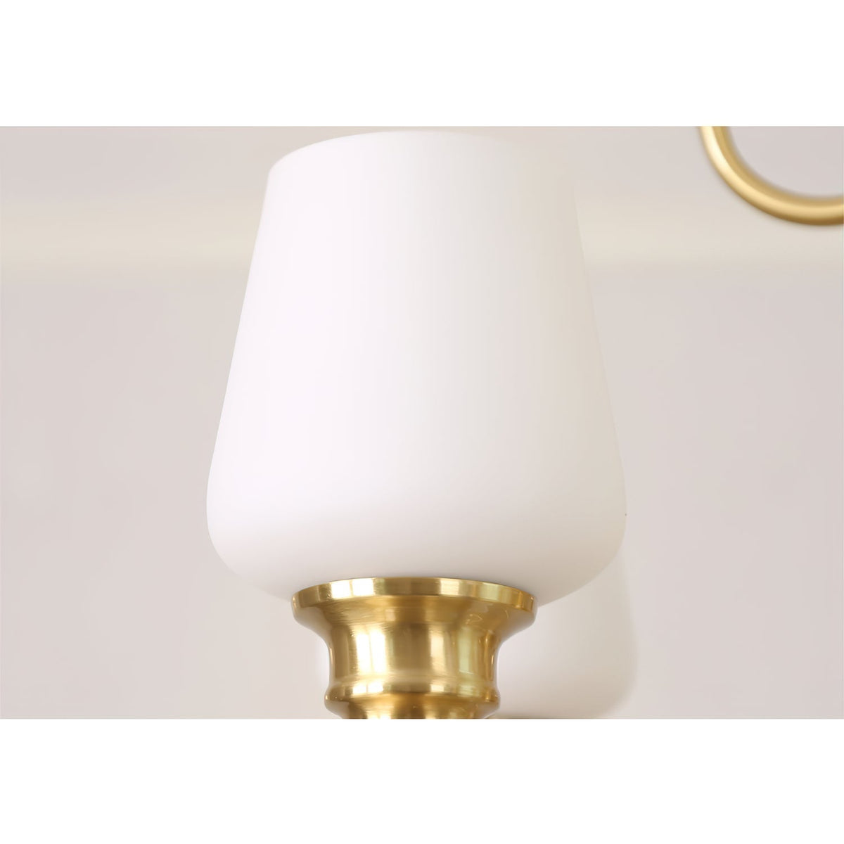 Renerira candelabru