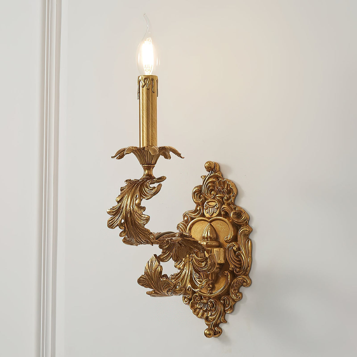 Aplică de perete aurie Cartouche