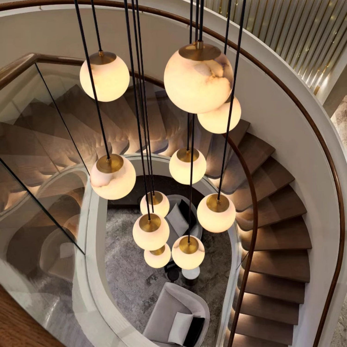 Belen candelabru modern cu Sferice din alabastru