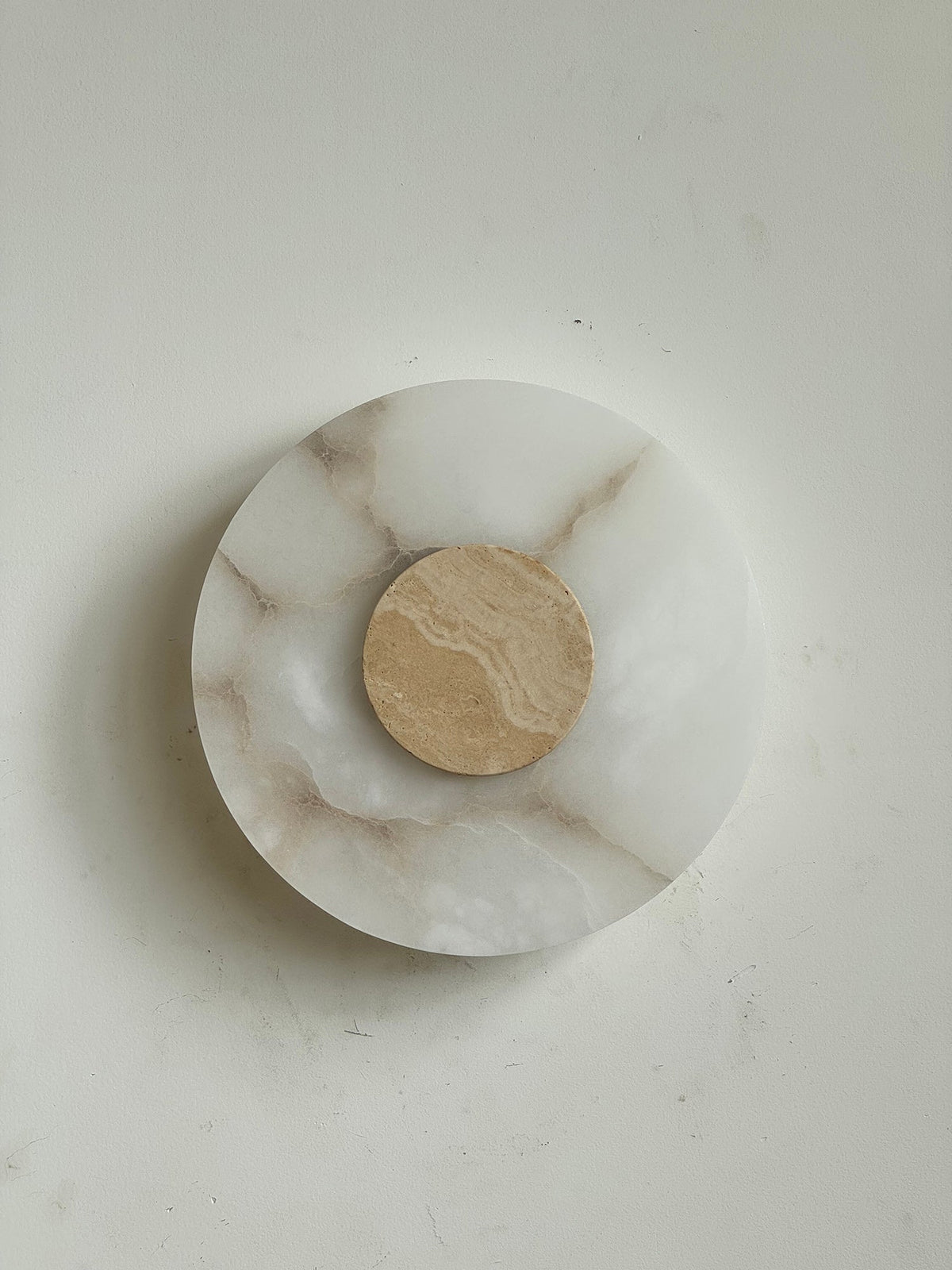 Rauduvyi aplică de perete modernă, minimalistă din alabastru