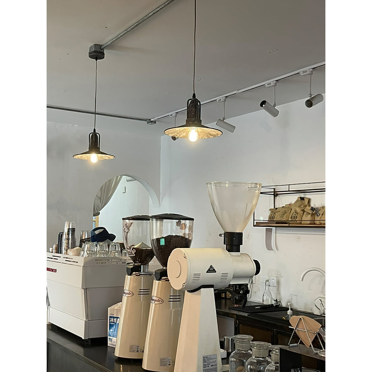 Yrvuvyi lampă suspendată din metal, modernă, minimalistă, industrială