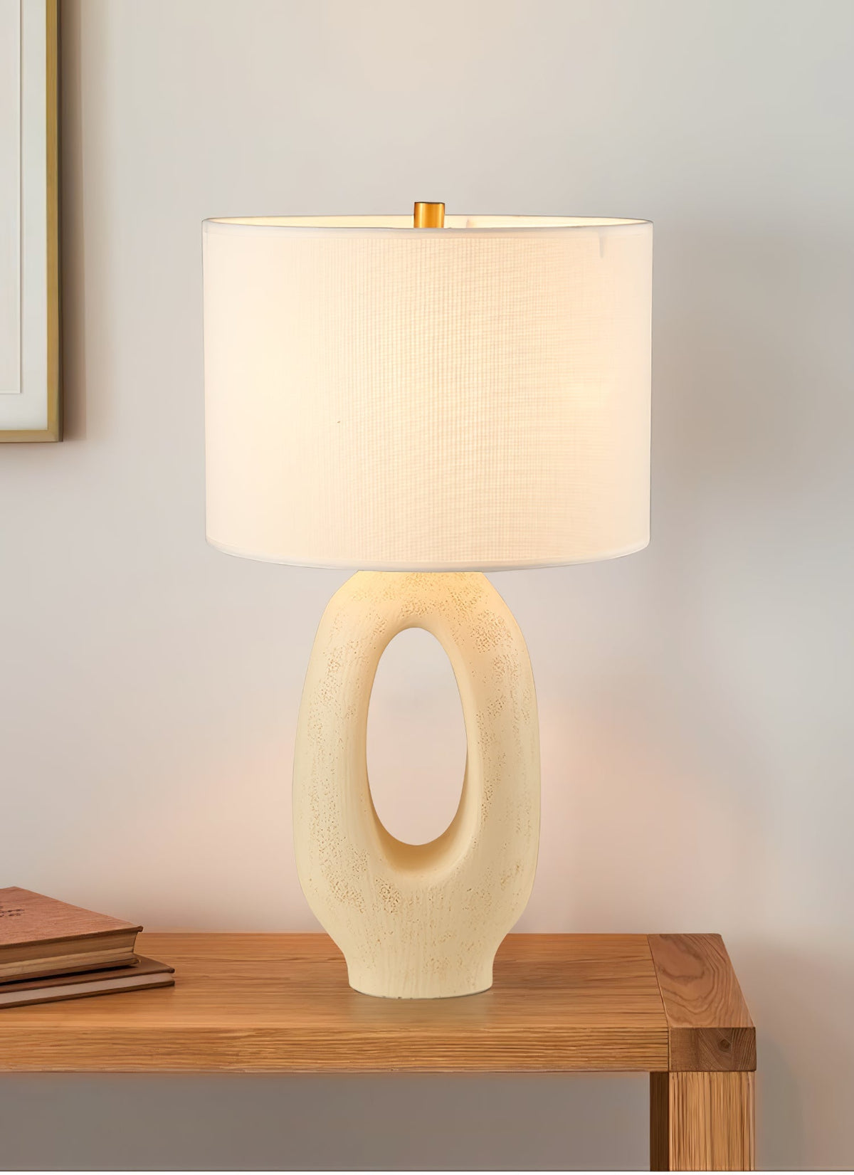 Lumestic lampă de masă din rășină și material textil, sculpturală