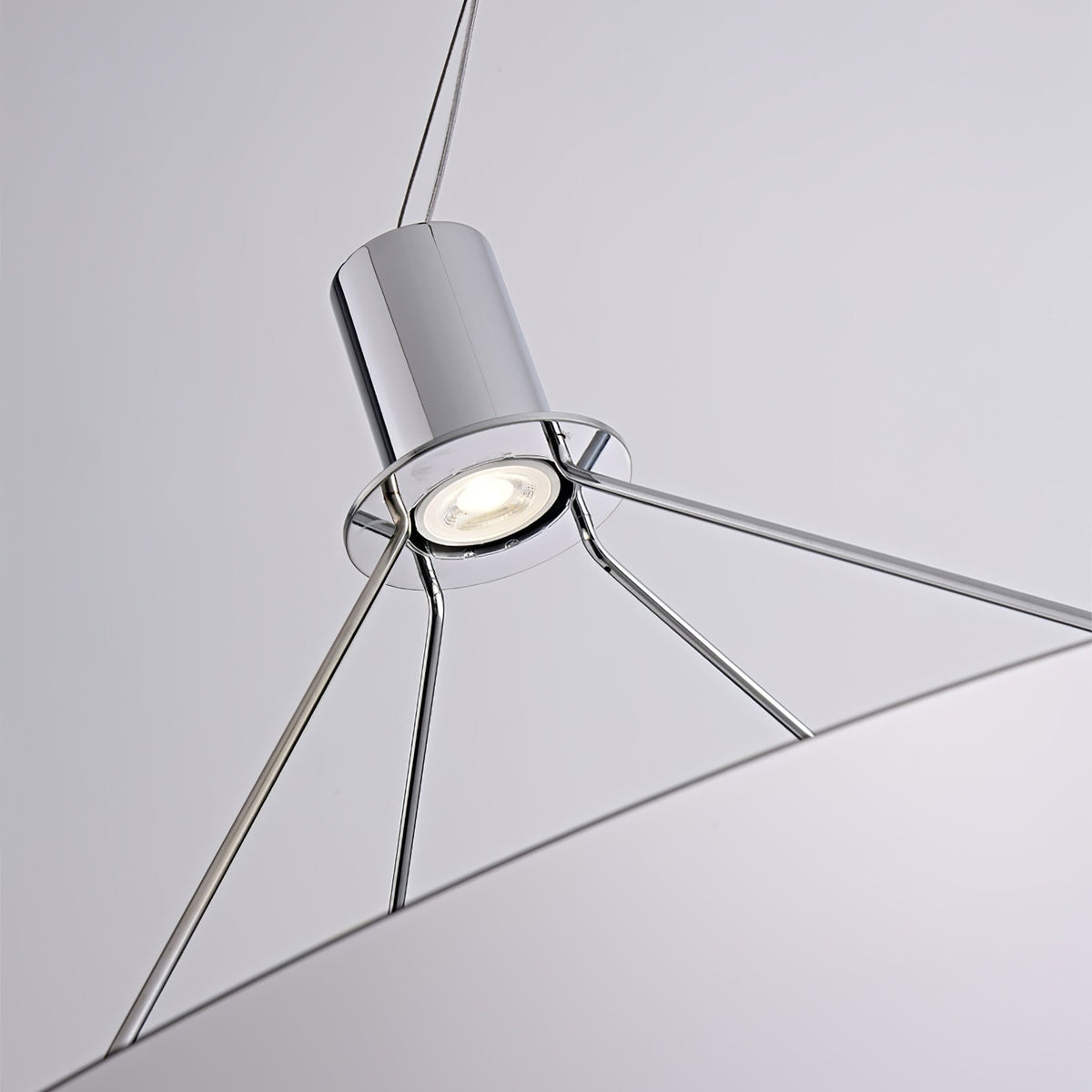 Brio lampă suspendată minimalistă din Oțel