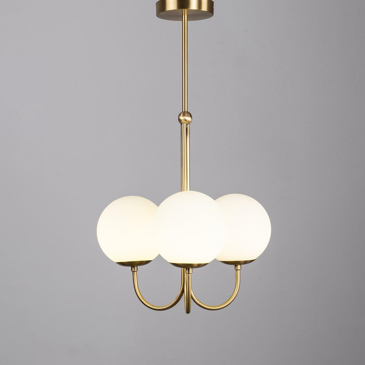 Brin lampă suspendată din metal și sticlă, elegantă