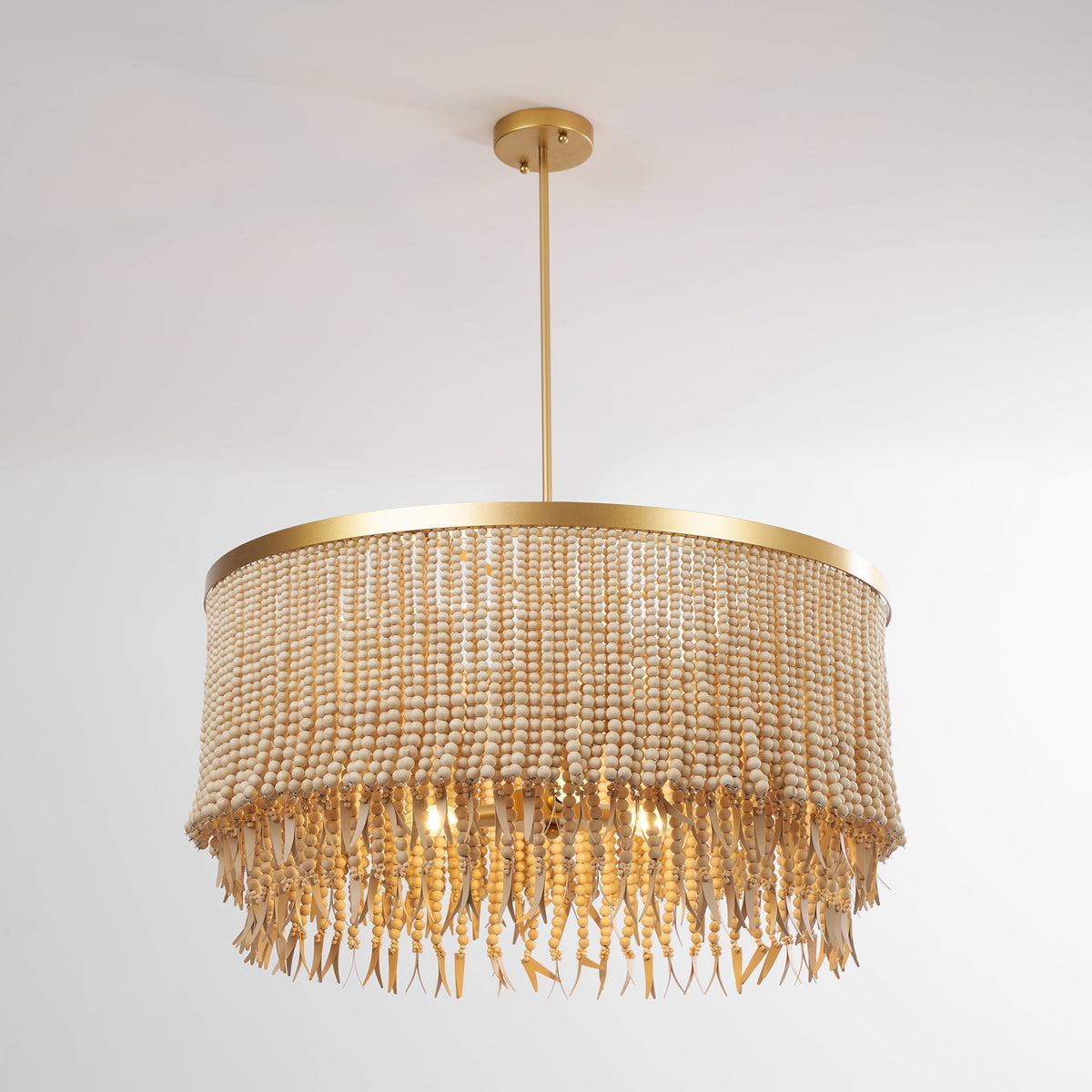Odette candelabru cu perle de lemn și cocos