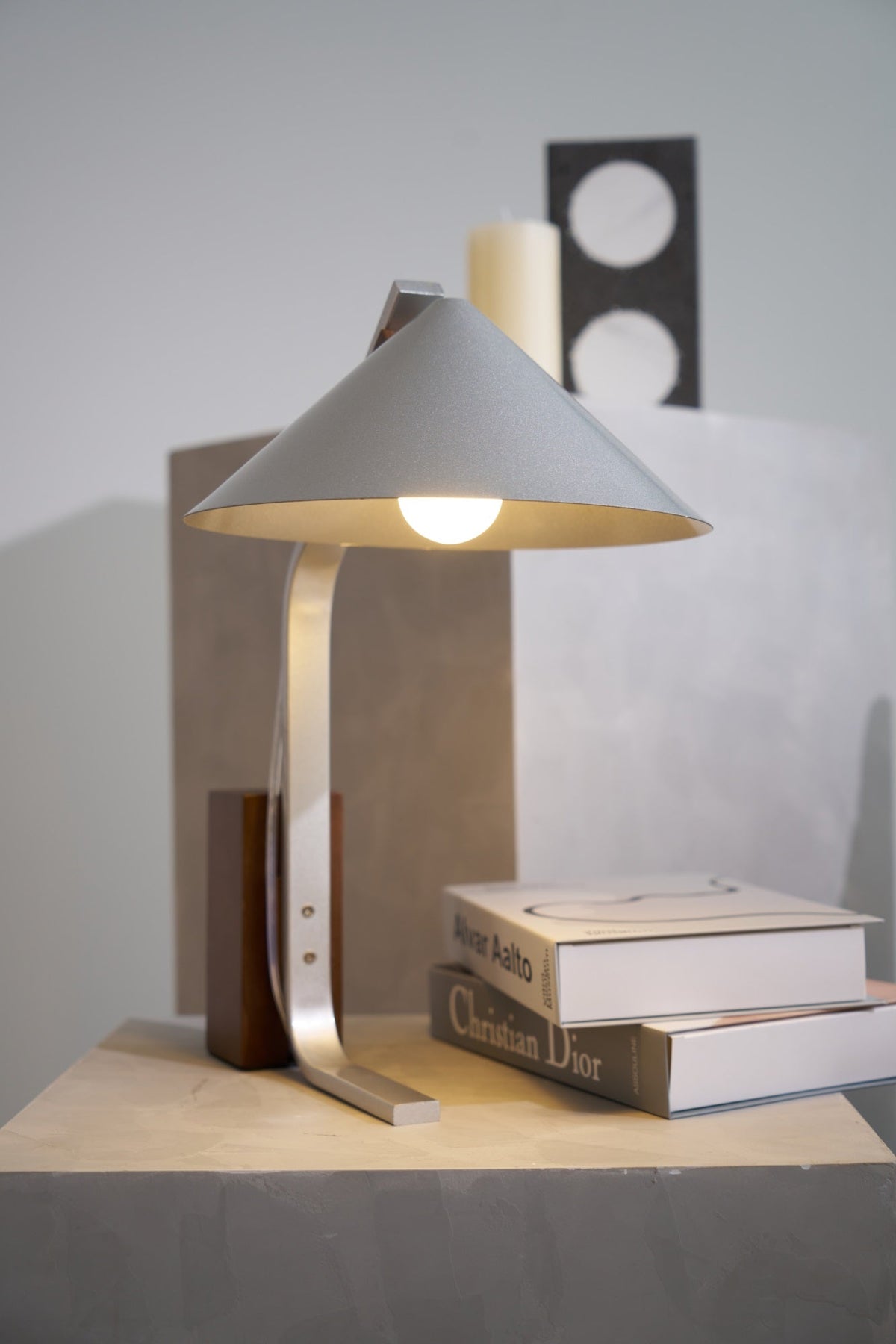 Ireld lampă de masă modernă