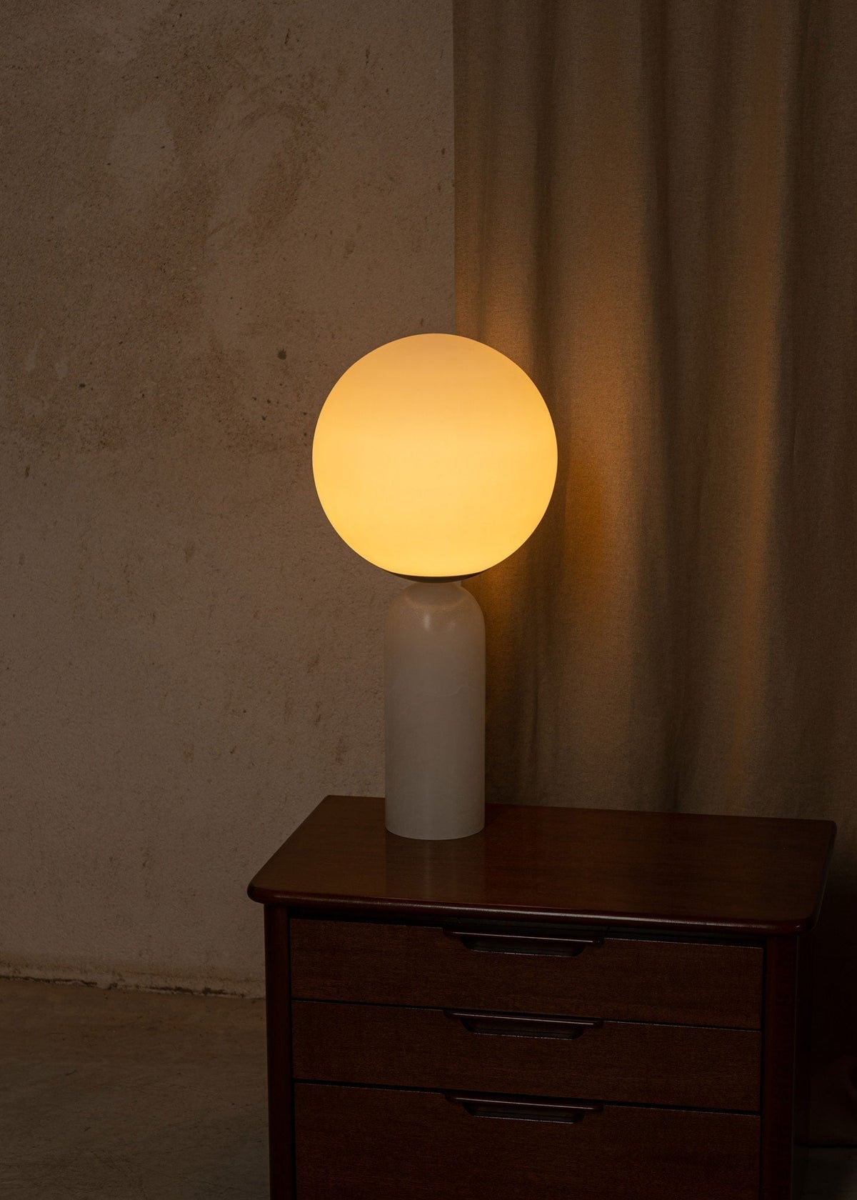 Velineria lampă de masă