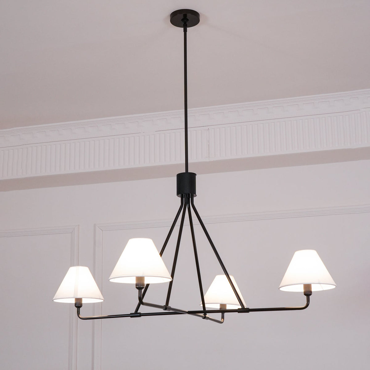 Ornuvyh candelabru din metal și material textil, vintage, industrial