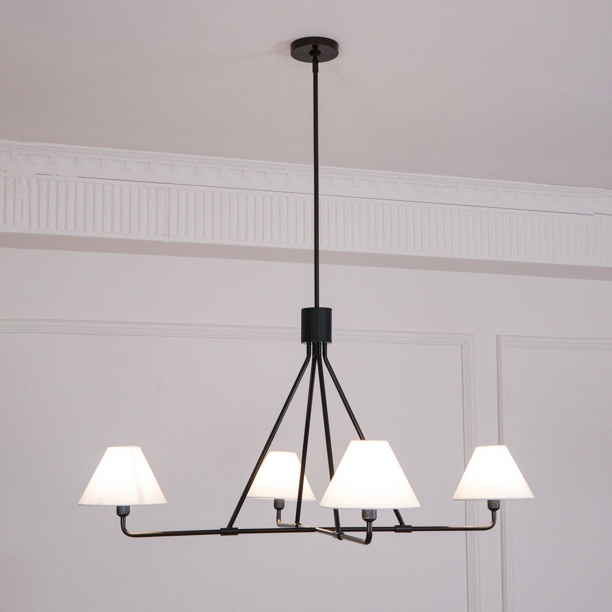 Ornuvyh candelabru din metal și material textil, vintage, industrial