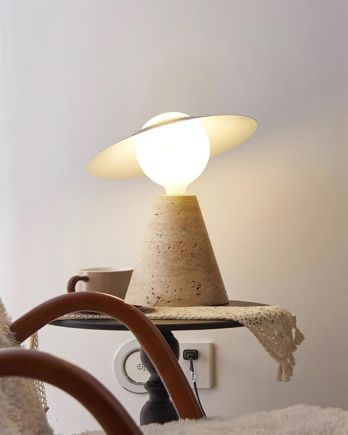 Elaalise lampă de masă