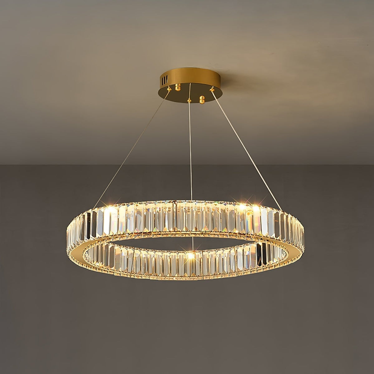 Cyrirelle candelabru auriu din cristal, în formă de inel