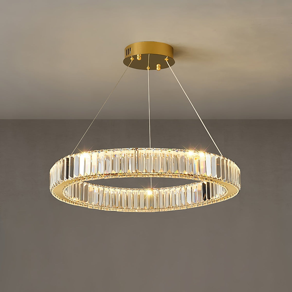 Cyrirelle candelabru auriu din cristal, în formă de inel