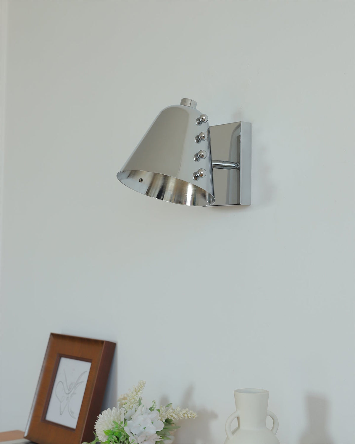 Bespoke aplică de perete