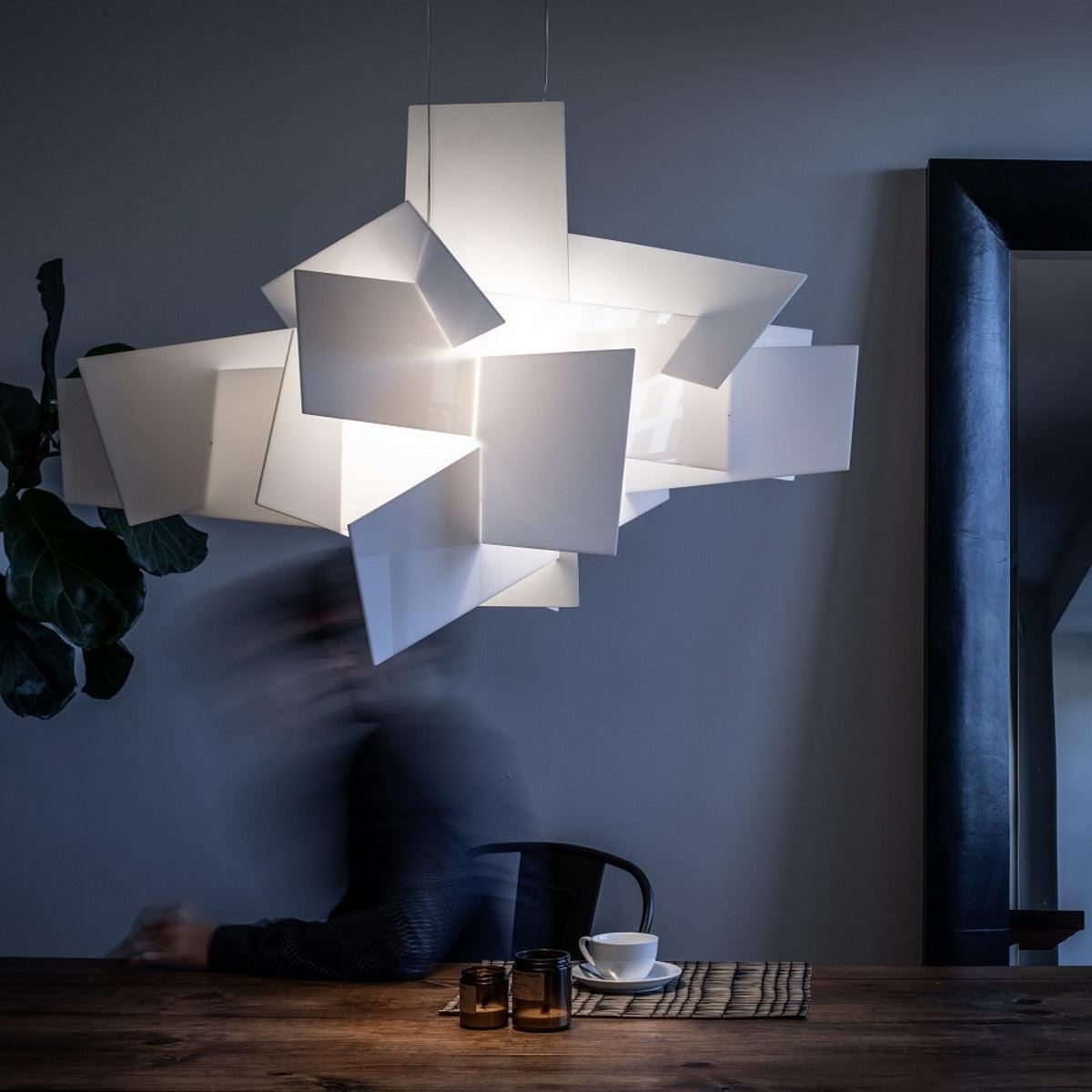 Lumiian candelabru