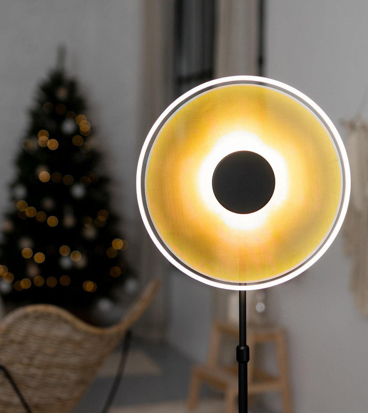 Abir lampadar minimalist