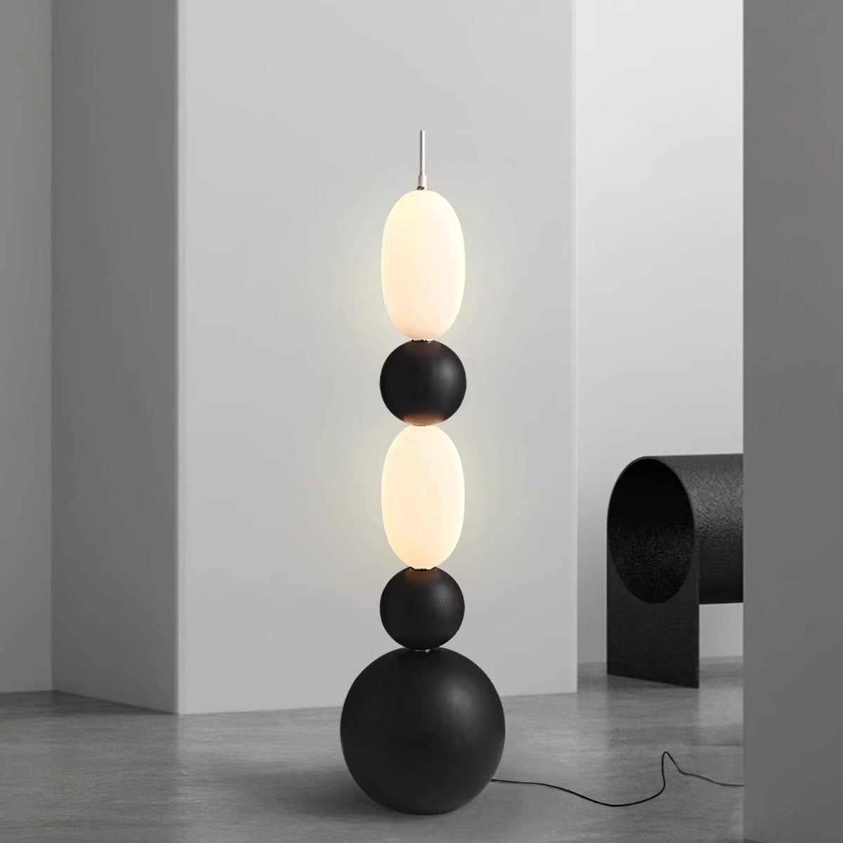 Ullen jucăuș Artistic lampadar