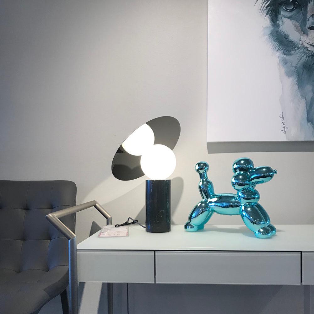 Dila lampă de masă minimalistă din marmură