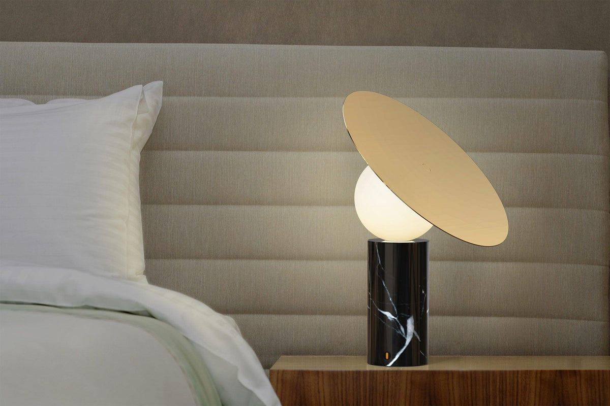Dila lampă de masă minimalistă din marmură
