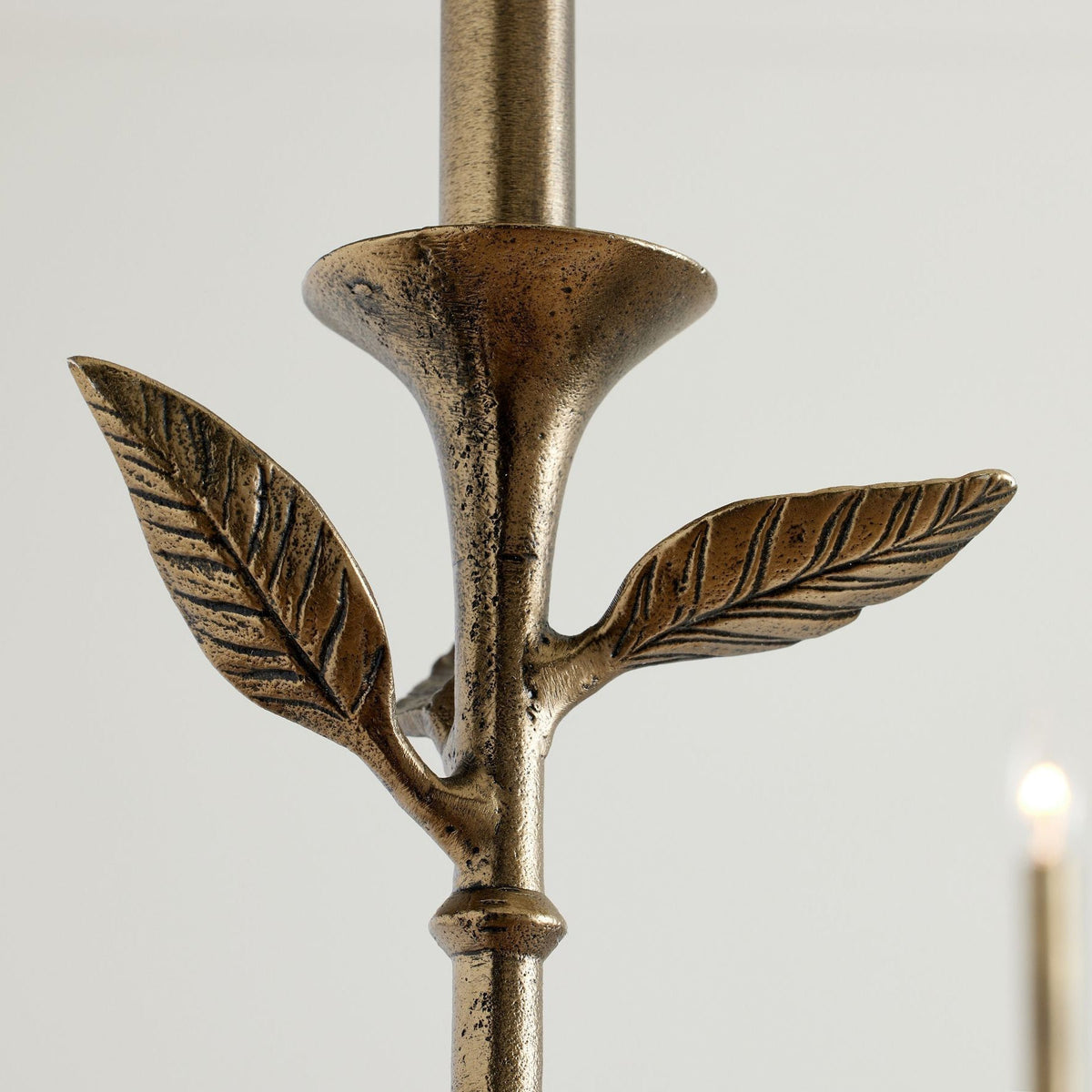 Mirorian candelabru