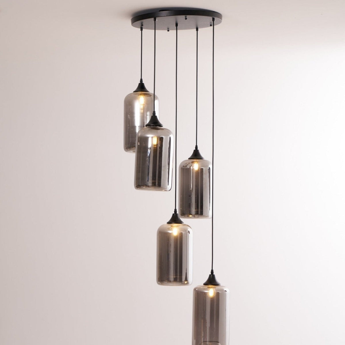 June lampă suspendată minimalistă cu Abajur din sticlă Fumurie Gri