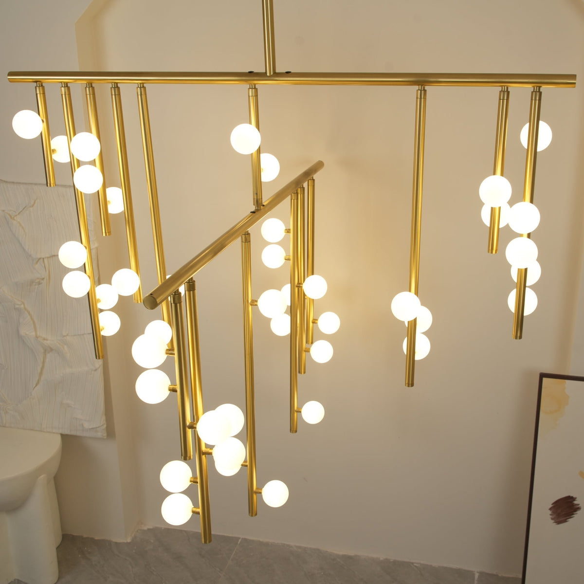 Rivoian candelabru