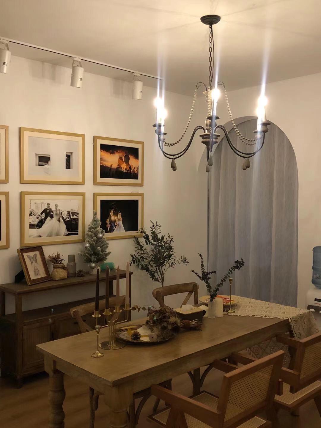 Liorerian candelabru cu Brațe în Formă de Scroll, Stil Rustic