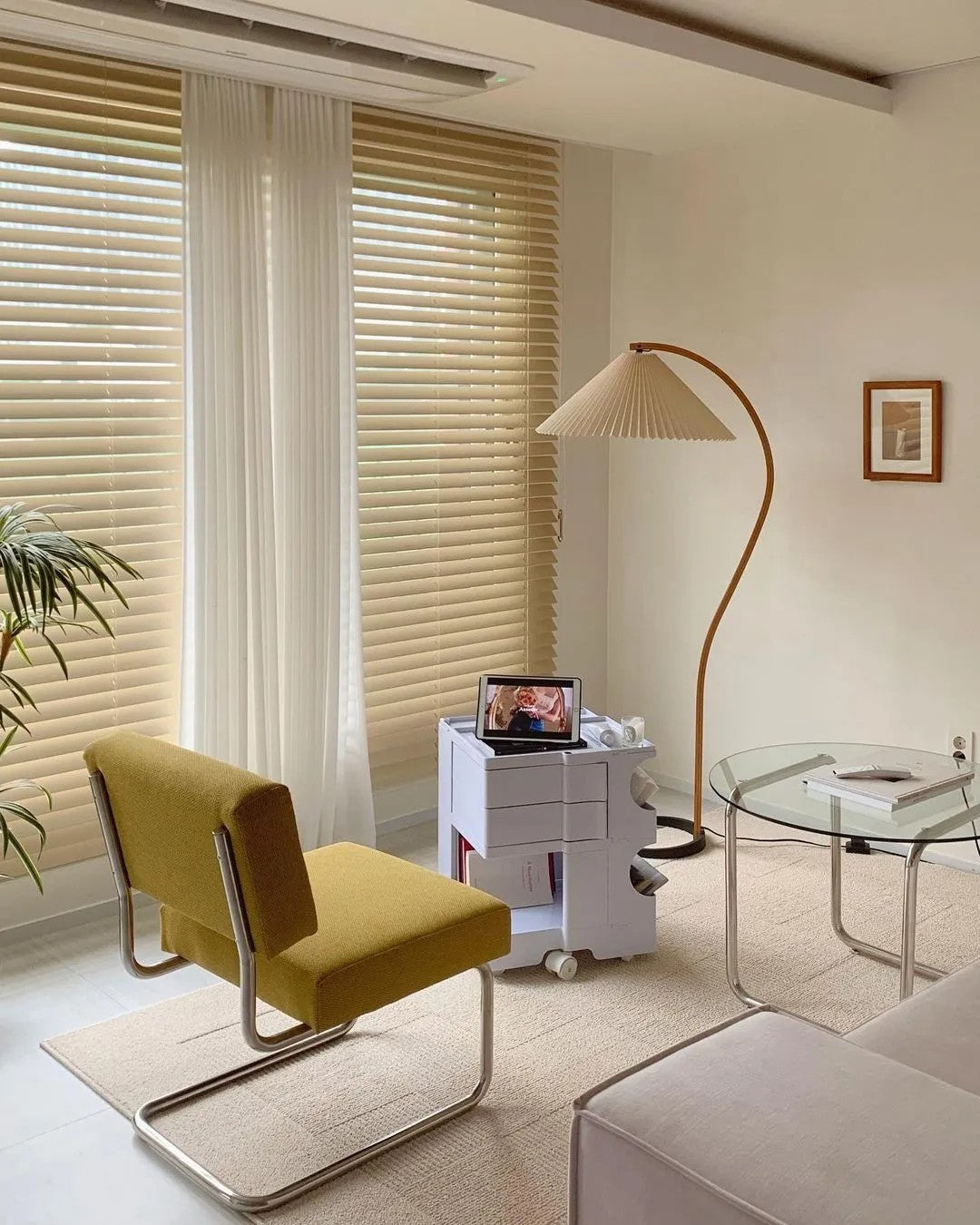 Viaro lampadar din lemn