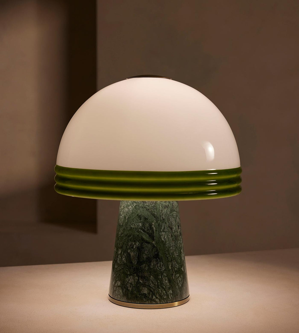 Ivy lampă de masă