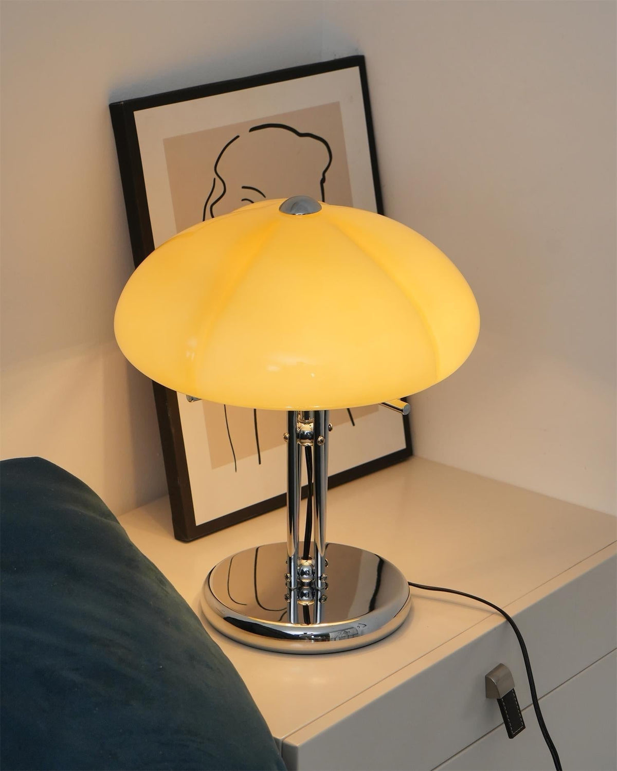 Rivenella lampă de masă