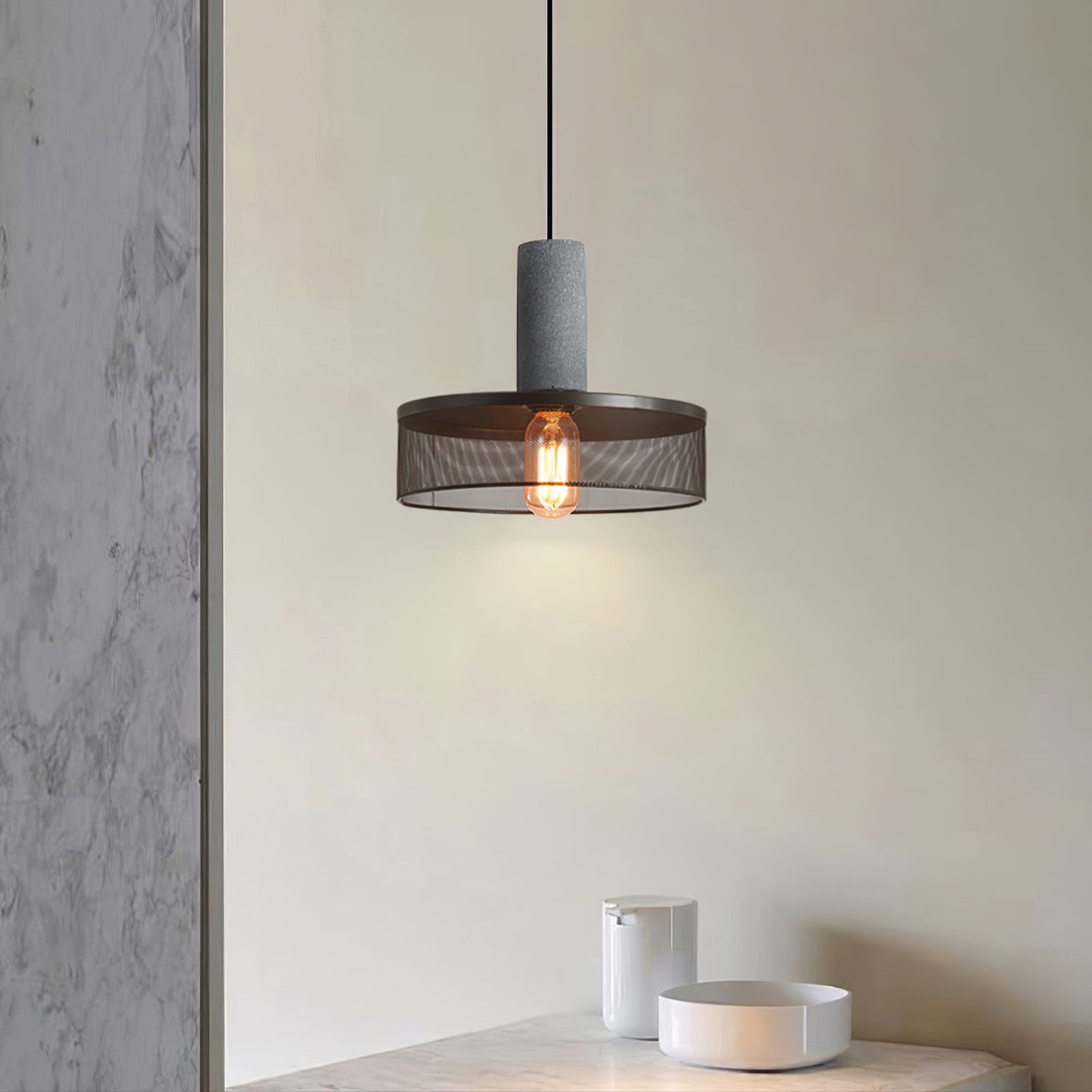 Lumeraine Cement Mesh lampă suspendată