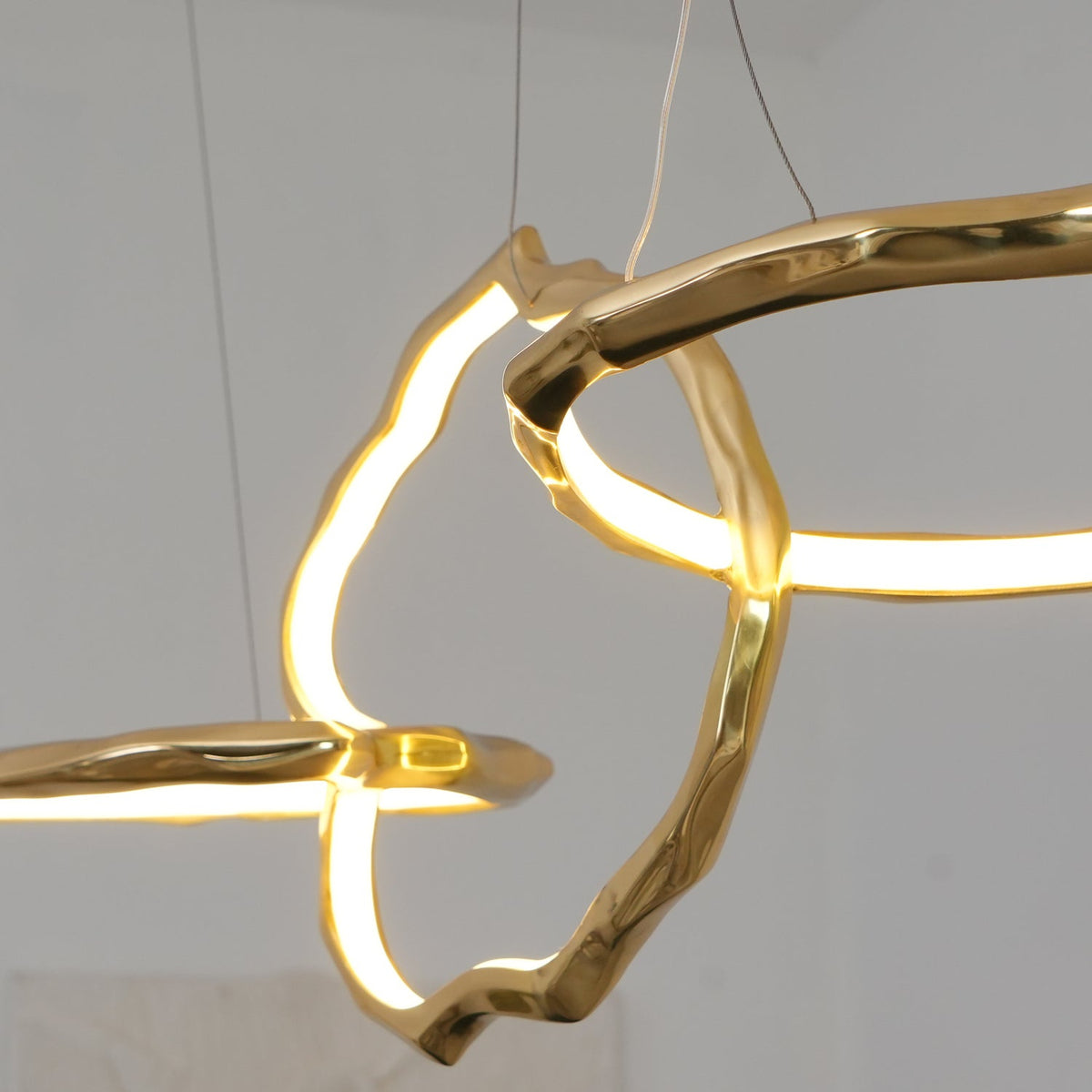 Aballs Cloud Rings Series candelabru din alamă