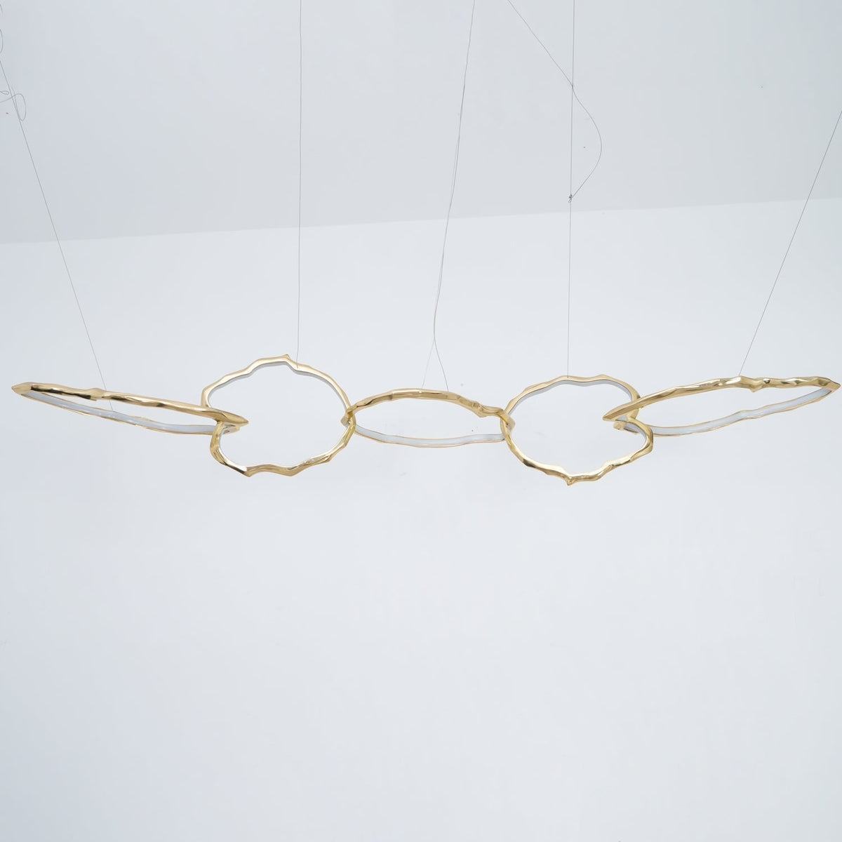 Aballs Cloud Rings Series candelabru din alamă