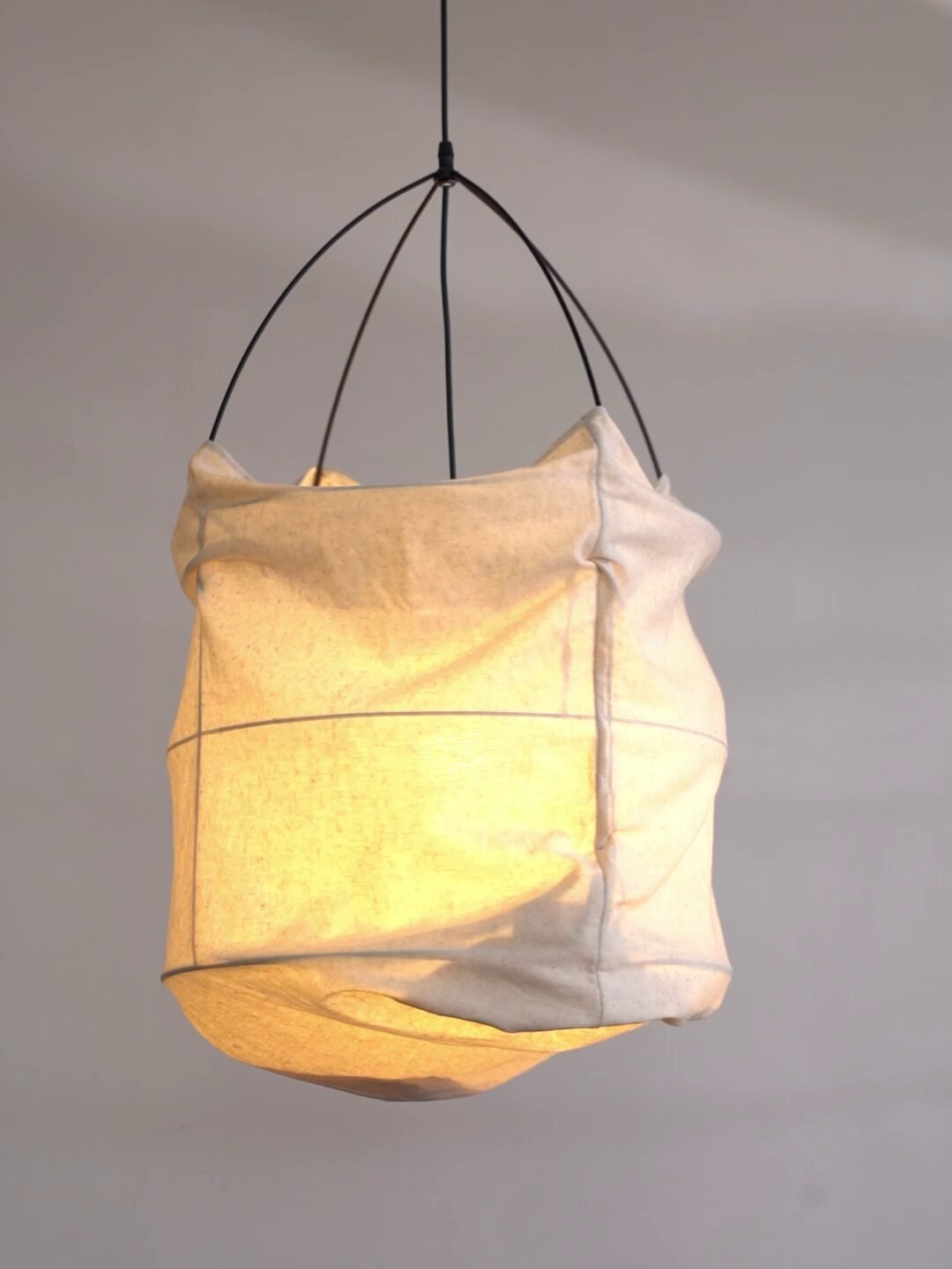 Southvale2 Lampă suspendată cu colivie din material textil