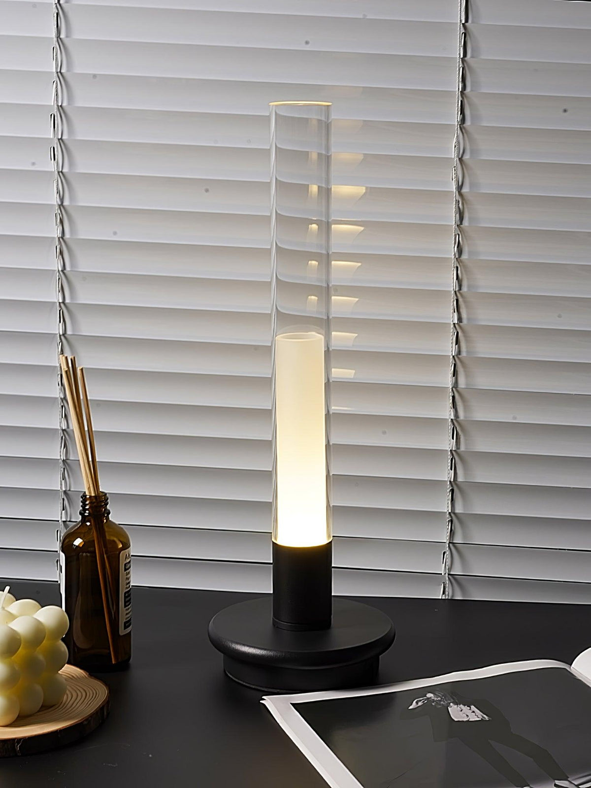 Tevi acril lampă de masă minimalistă