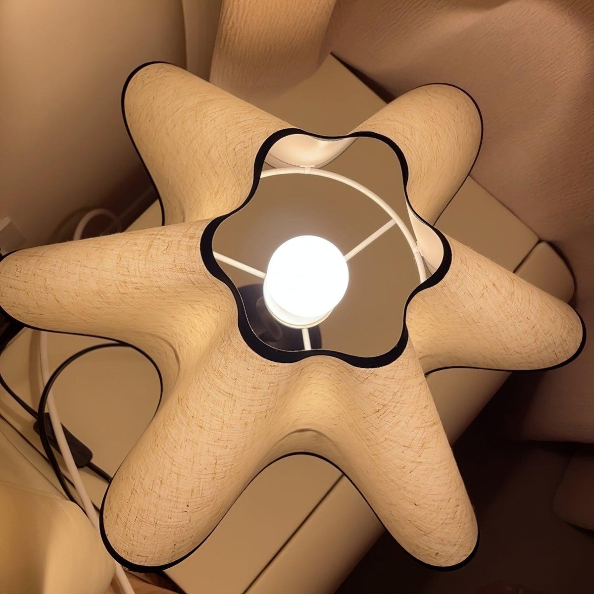 Luminova lampă de masă artistică cu abajur textil