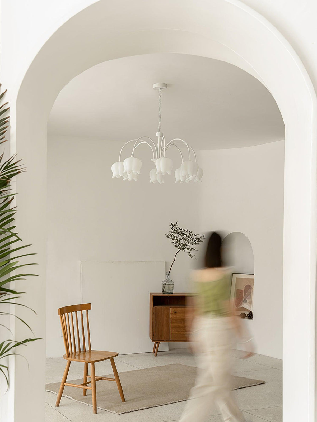 Veleissa candelabru alb, elegant, în formă de clopot, cu abajur, curbat, cu braț, floral