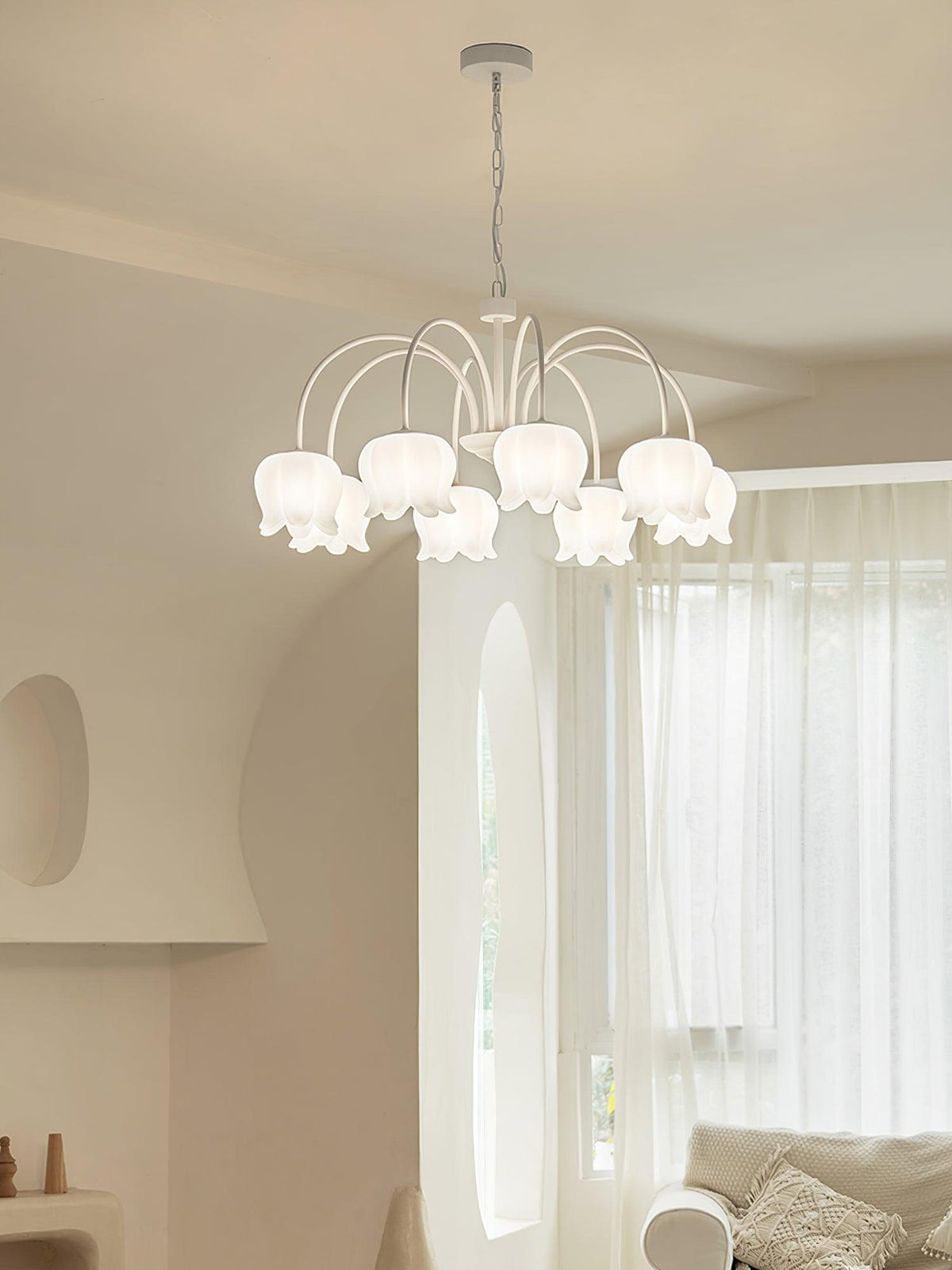 Veleissa candelabru alb, elegant, în formă de clopot, cu abajur, curbat, cu braț, floral