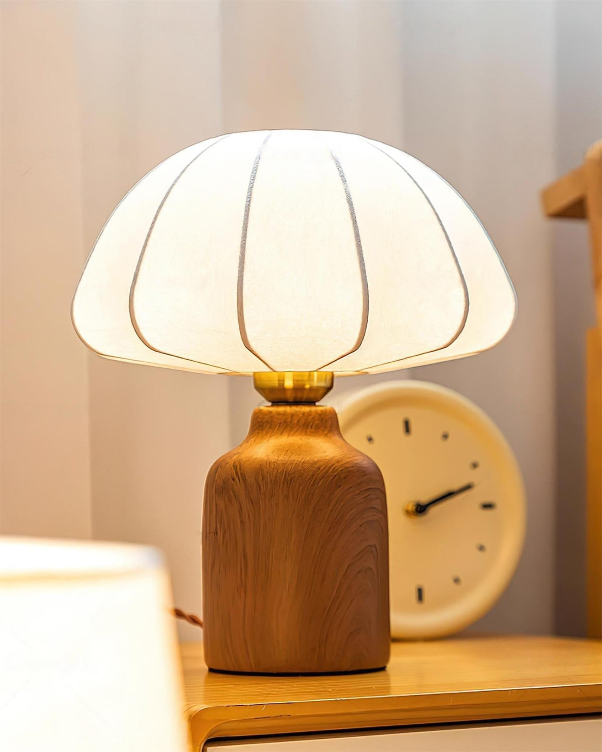 Mochy lampă de masă