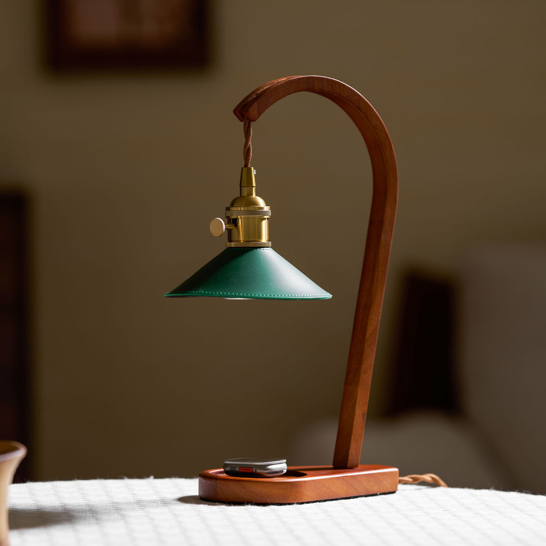 Oreliira lampă de masă