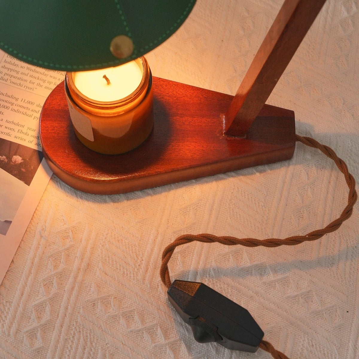 Oreliira lampă de masă