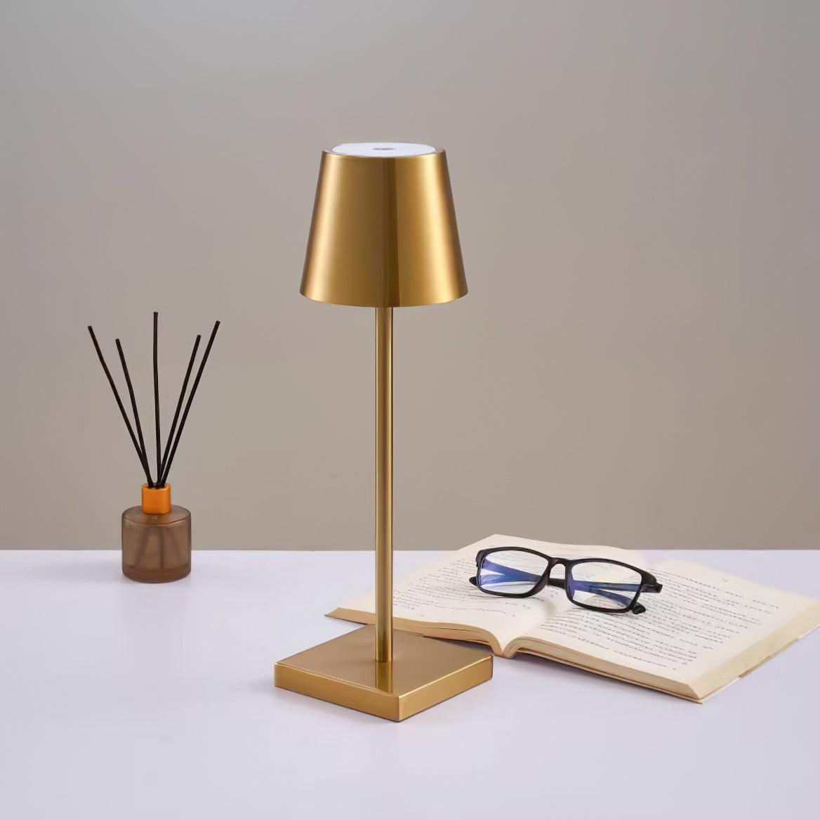 Viraorelia lampă de masă